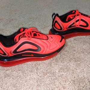 NIKE AIR MAX 720 red and black